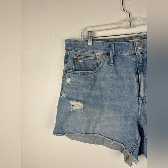 Madewell Plus Relaxed High Rise Raw Hem Denim Shorts Women’s Sz 16 - Picture 2 of 10
